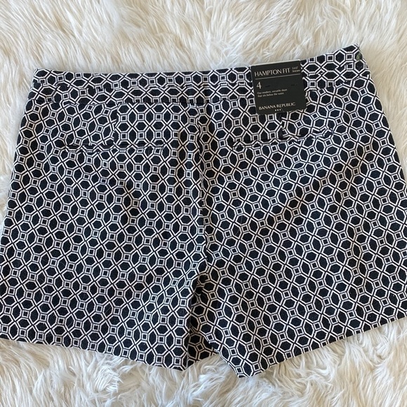 Banana Republic Hampton Fit Geometric Pattern - Picture 5 of 7